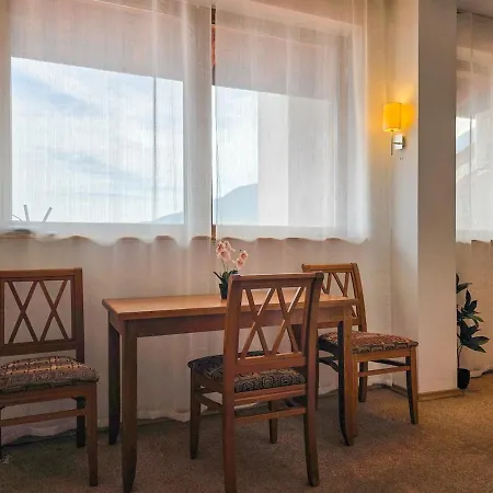 Edel View! 1br Ap With Mountain View In Апартаменти